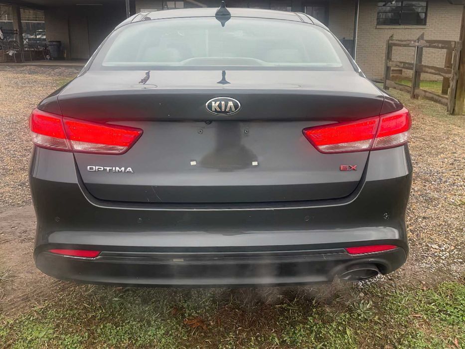 Kia Optima      2016