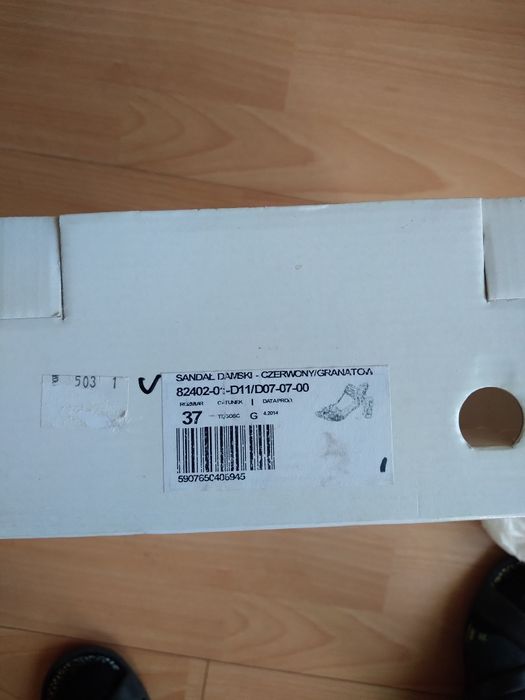 Sandały damskie r 37 Solo Femme