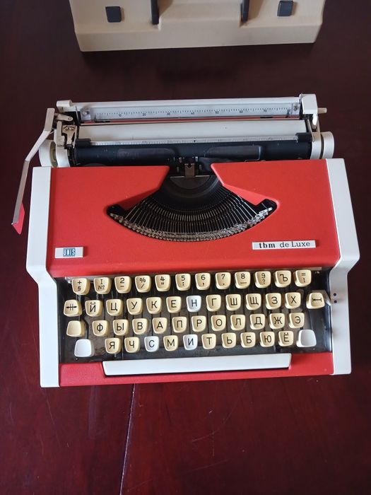 Портативна друкарська машинка + стрічка