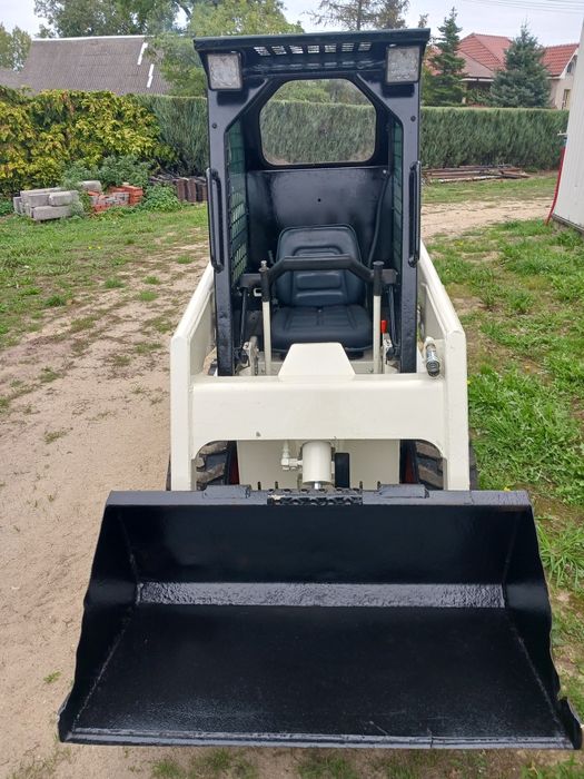 Bobcat 443. Szerokość 95cm