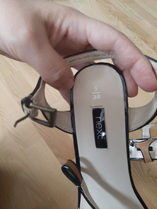 Sandały next koturna platforma