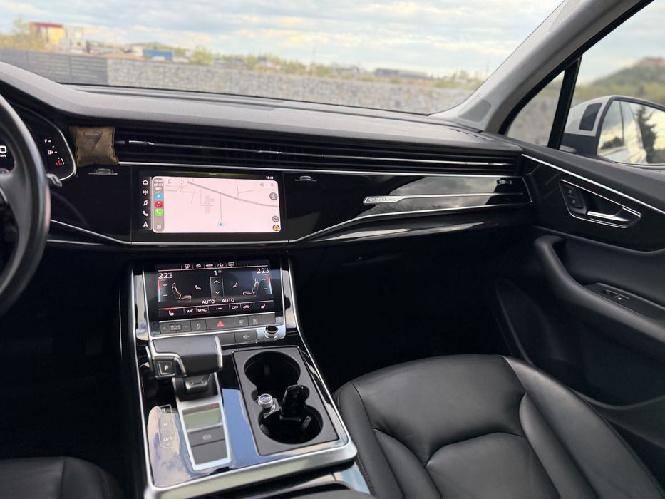 Продам Audi Q7 2021p