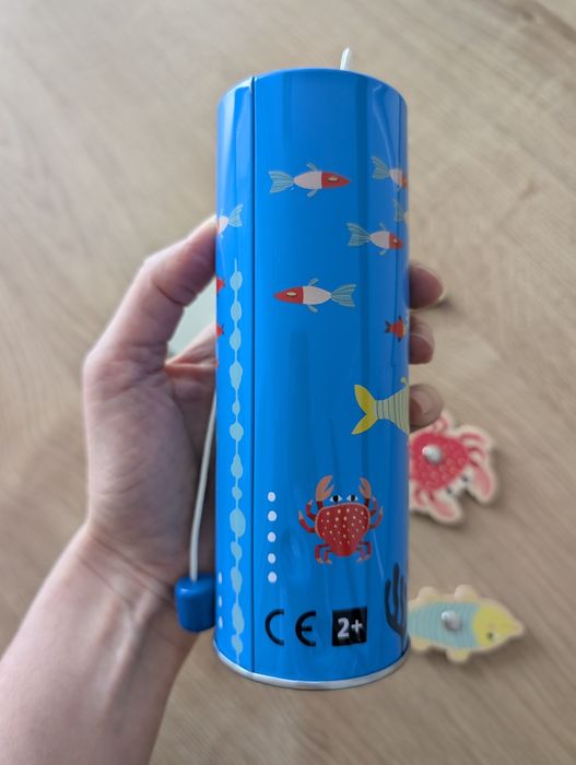 Gra w łowienie rybek na magnes