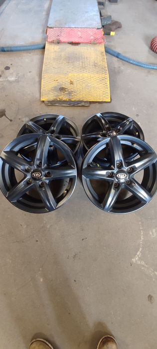 Alufelgi 5x114.3 R15 6J Kia