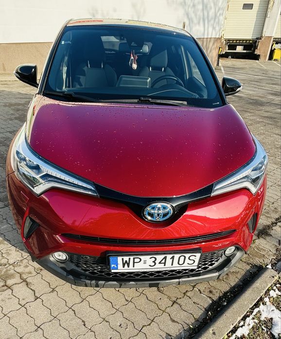 Toyota CHR  rocznik 2019 1.8 hybrid