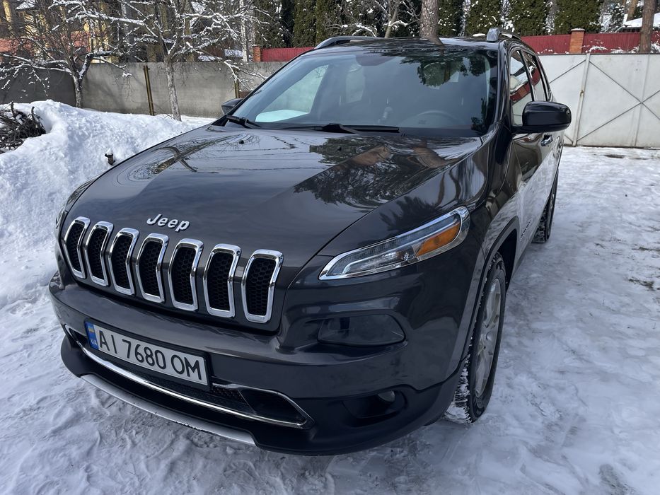 Продам Jeep Cherokee