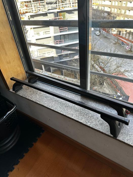 Barras em aço marca Thule