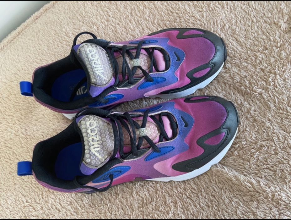 Ténis Nike Air Max 200 SE