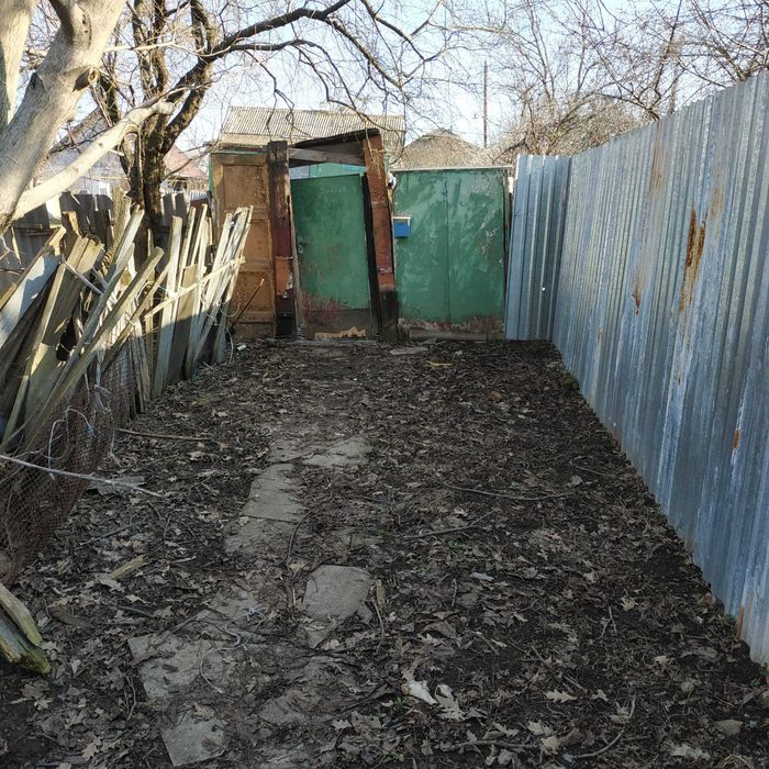 Продам небольшой домик в Песочине