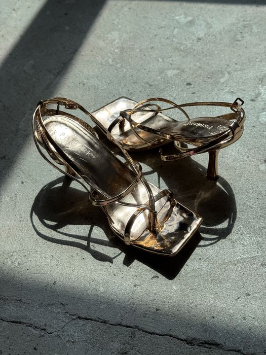 Золотисті босоніжки