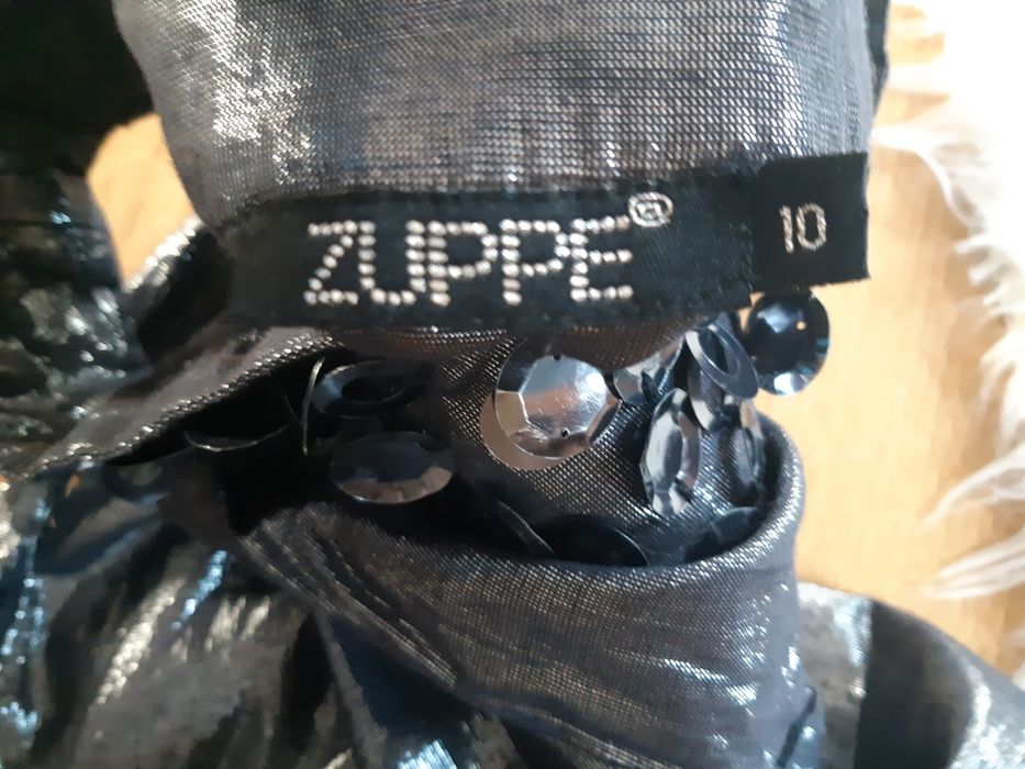 Połyskująca tunika z cekinami