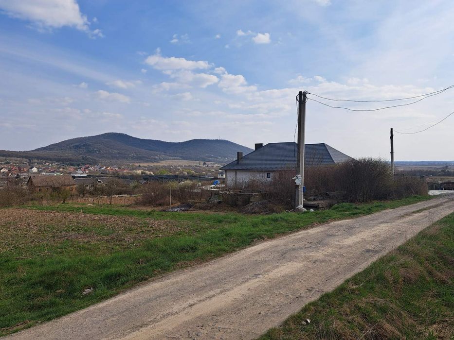 Ділянка Великі Лази Лазький берег - Більше
