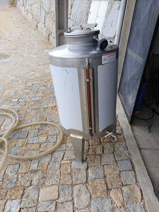 Cuba inox de  150 litros
