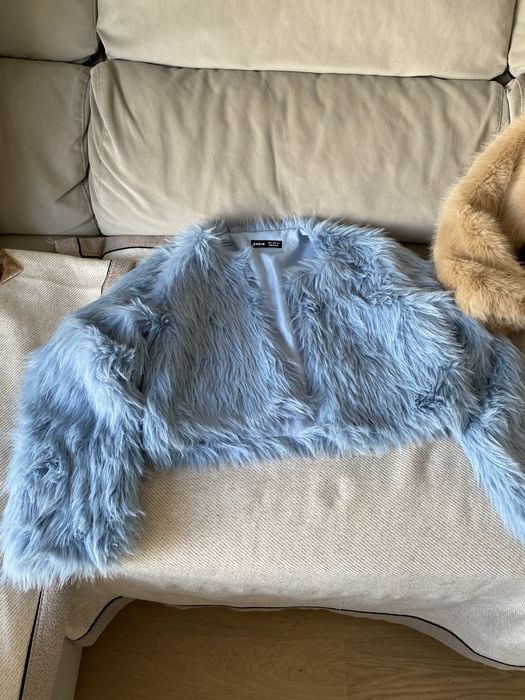 Casaco sobretudo NOVO de luxo em pele azul com pelo / veludo