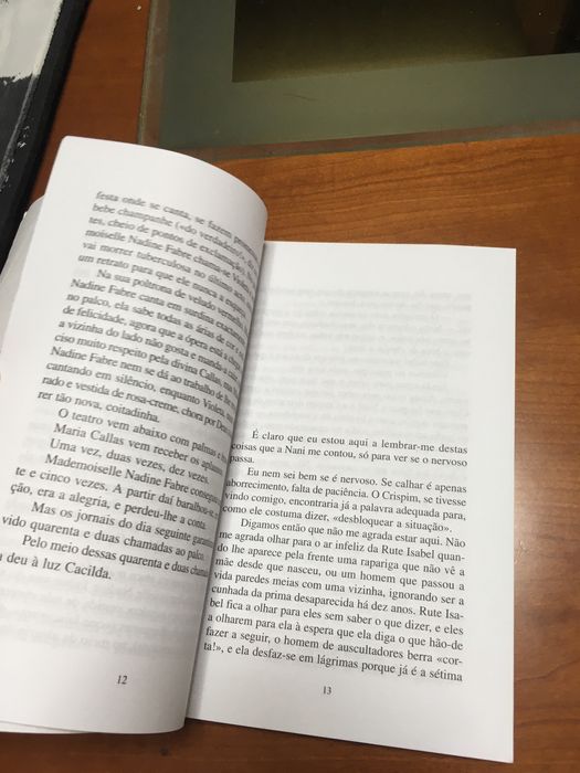 Livro Um fio de fumo nos Confins do mar