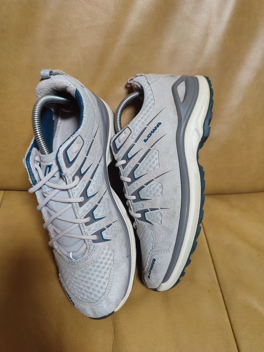 Трекінгові кросівки Lowa 38 cm