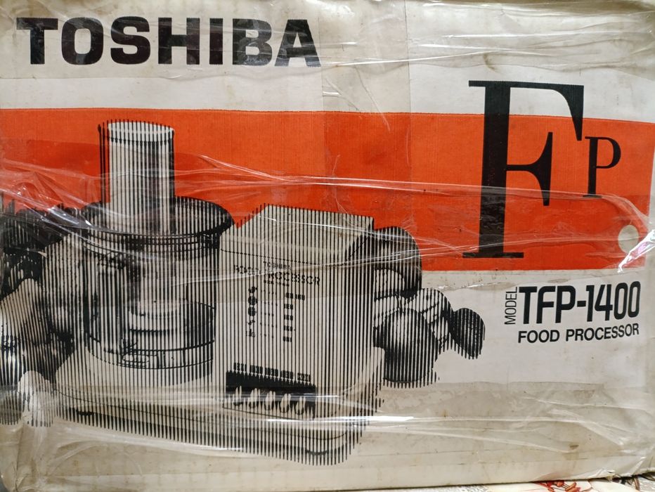 Вінтажний кухонний комбайн Toshiba TFP-1400