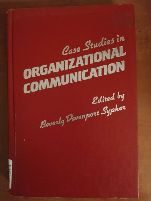 Vários livros de comunicação organizacional