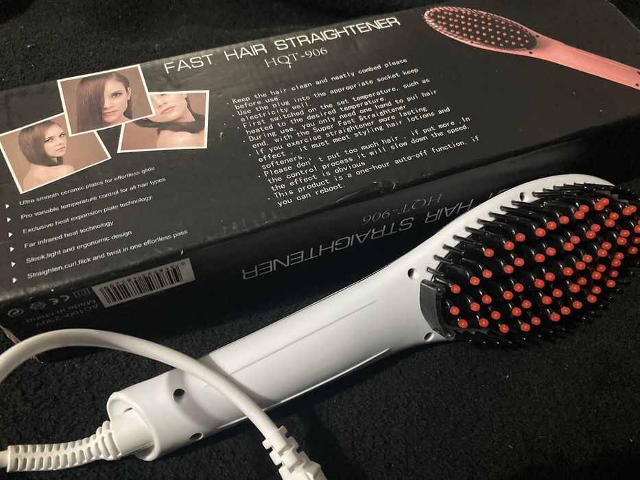 Escova alisadora de cabelo