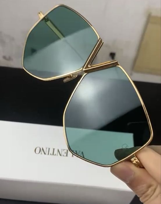 Okulary Valentino. Uniseks