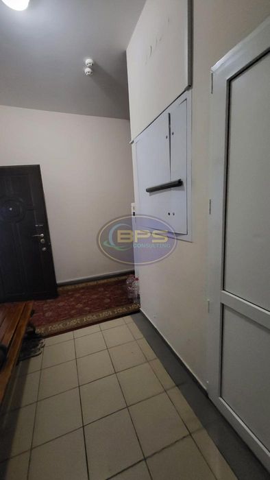 Квартира 3-кімнатна біля Театру Музкомедії