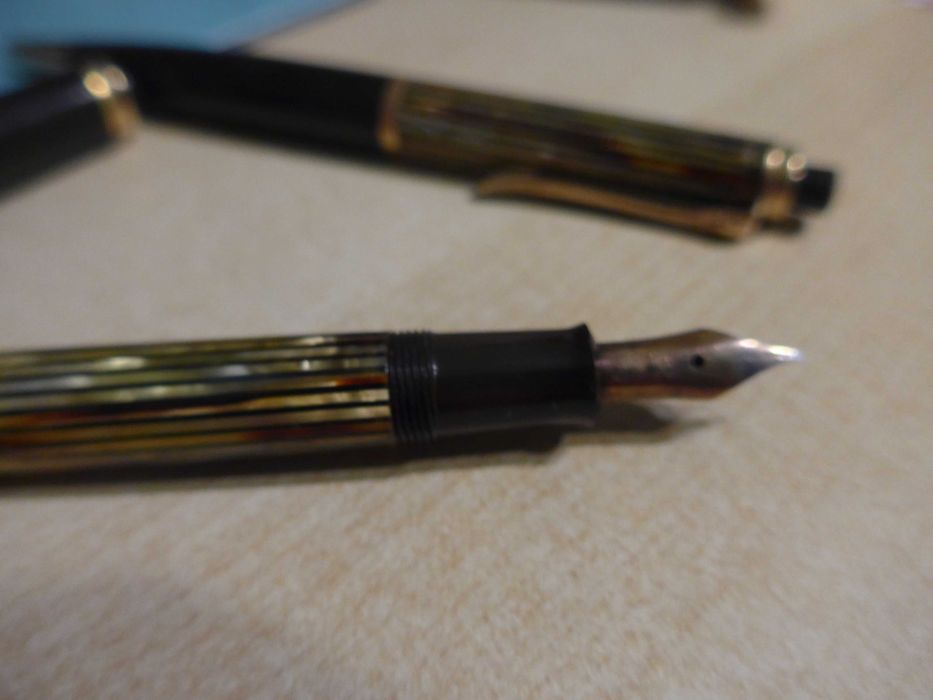 Oryginalne pióro i ołówek Pelikan M400, szylkret, złota stalówka