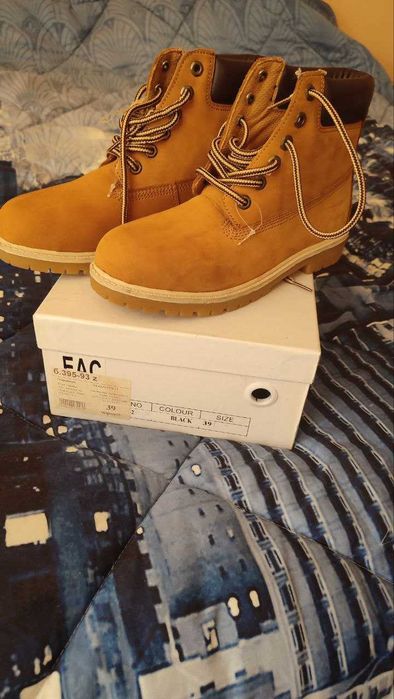 черевики шкіряні, 39 р, нові