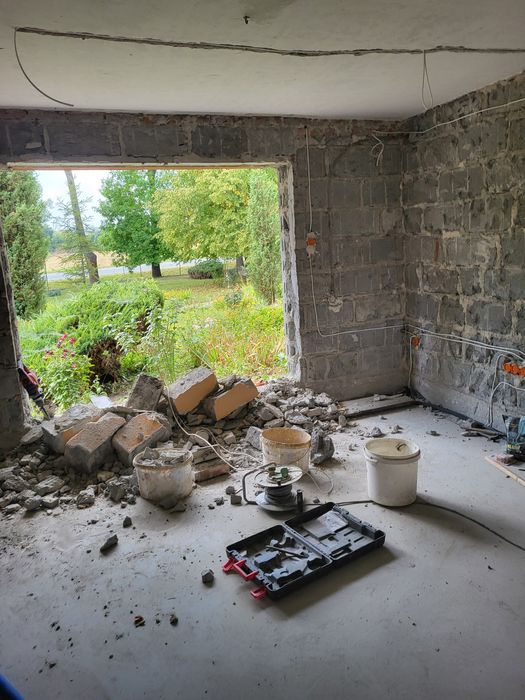 Opróżnianie mieszkań do stanu zero Wykończenia Wnętrz oraz Wyburzenia,