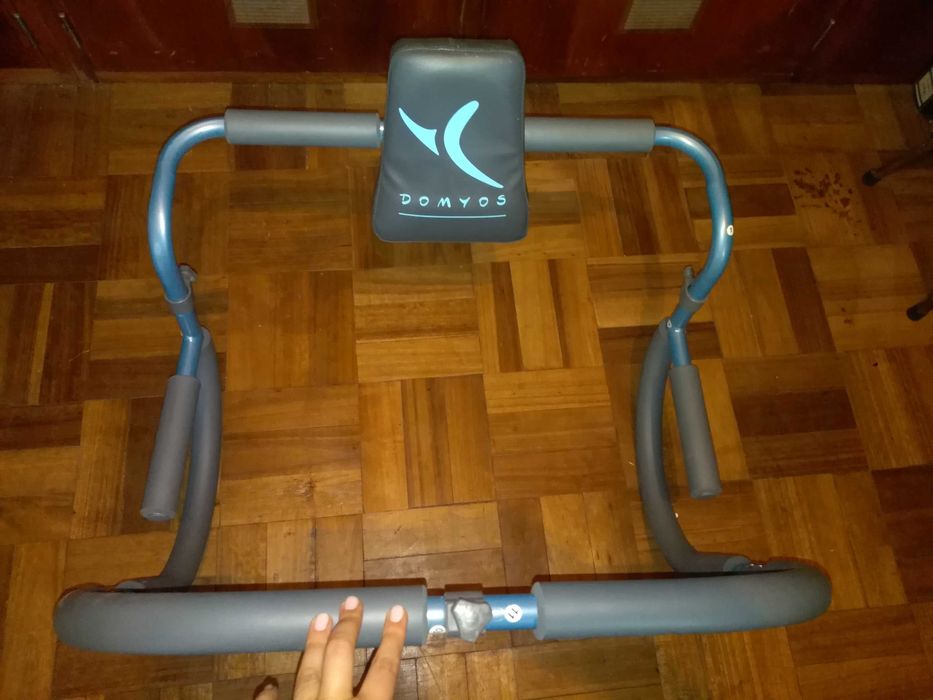 Abdominal Exercise Machine429044526587596801