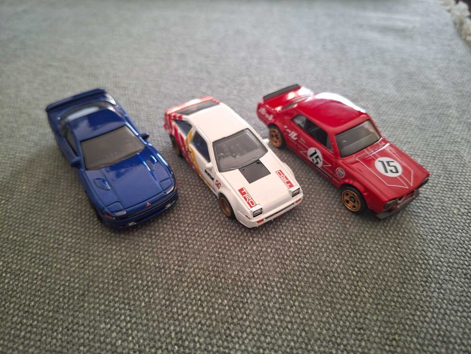 Hot Wheels розпак, Toyota, Nissan та Mitsubishi