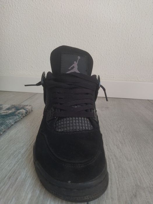 Jordan 4 black cat