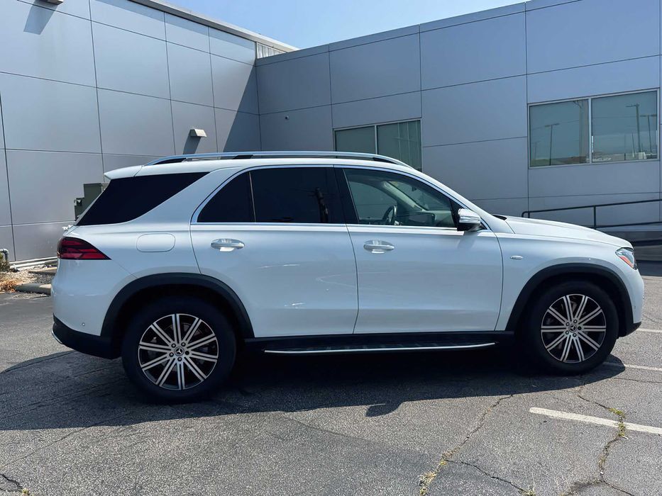 Mercedes-Benz GLE 450e 4MATIC      2025