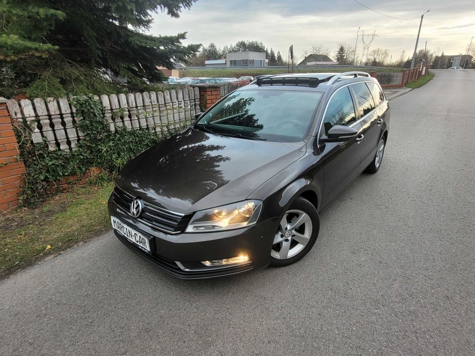 Vw passat 1.6 d 105 KM Alu Klimatron Panorama Szyberdach Navi Serwis !