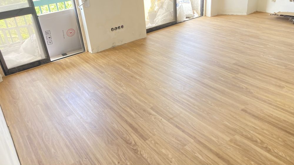 Ofereço serviços de carpintaria de limpos