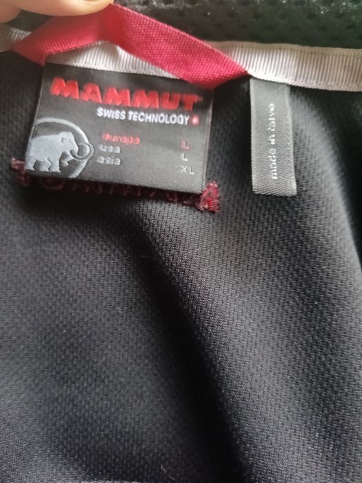 Зіпка mammut чорно-червона