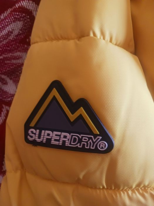 Blusão da marca SuperDry tamanho M
