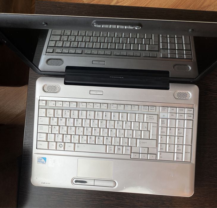 Toshiba Satellite L500 - 1EQ ноутбук