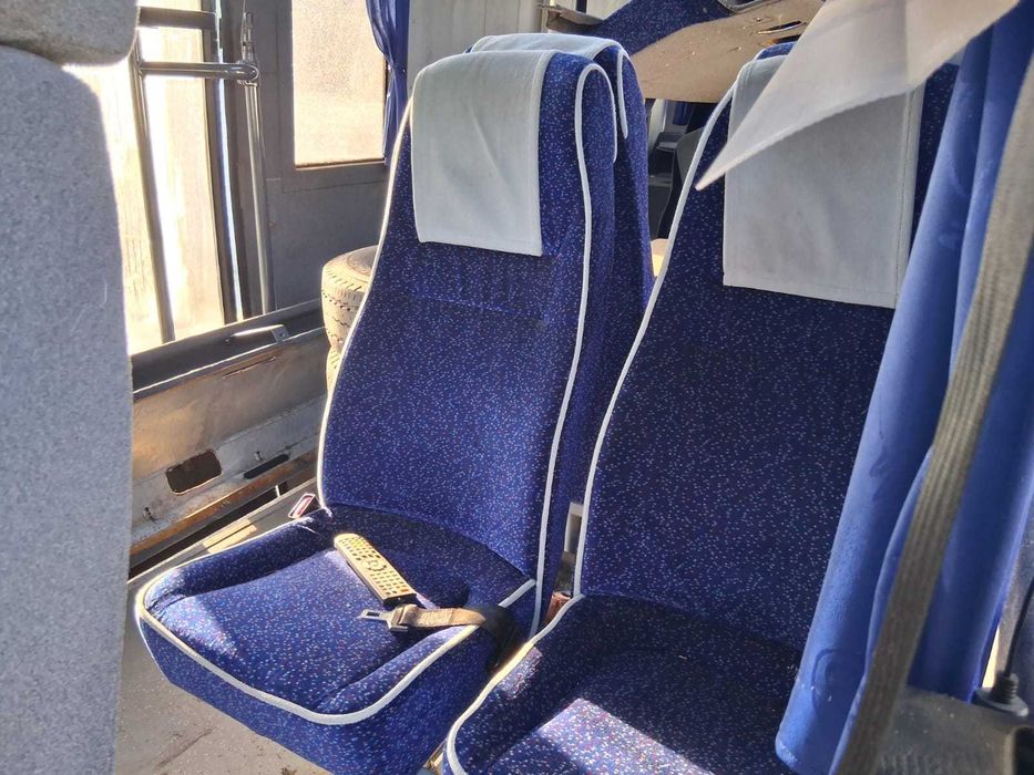 fotele z pasami ,cena szt. Iveco 35 10z, 2020r. autobus