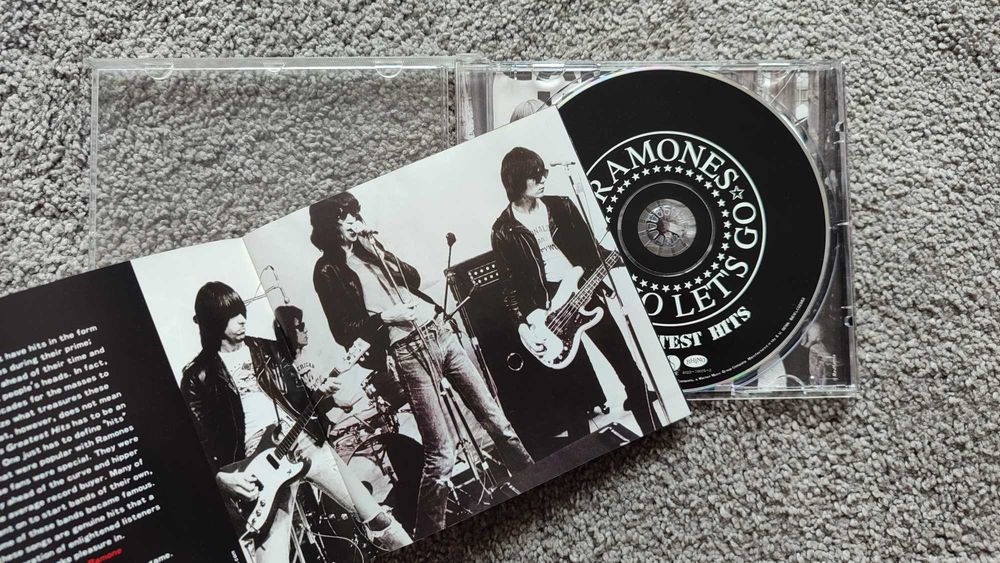 Ramones • Greatest Hits (CD)