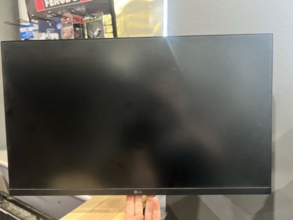 Monitor LG 27MR400-B 27” IPS 100 Hz + ramię VESA – stan idealny