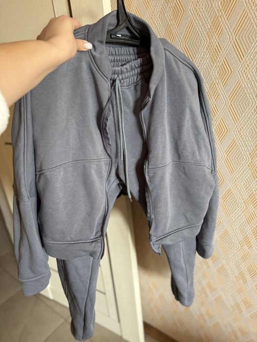 Костюм спортивный