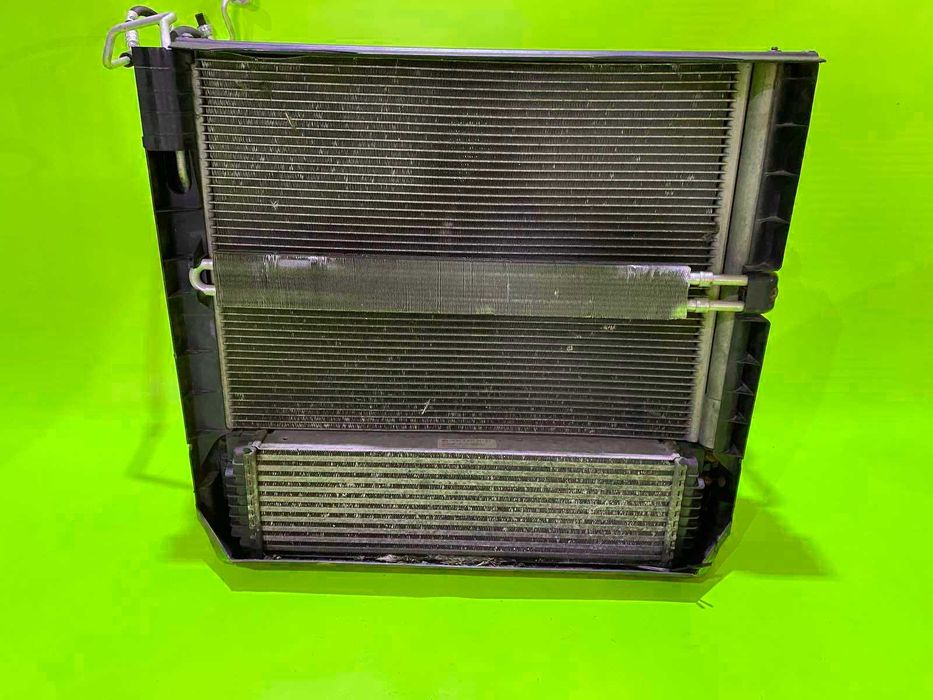 Радиатор БМВ Х5 Е70 Ф15 основной кондиционера интеркуллера BMW X5 E70