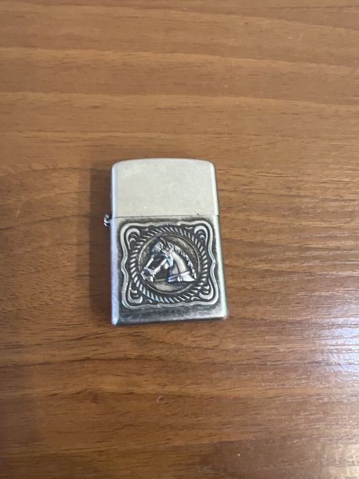 Зажигалки користовані різні