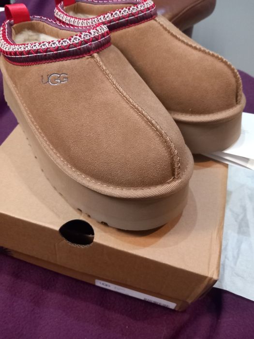 Buty typu UGG, rozm 40, nowe w pudełku.