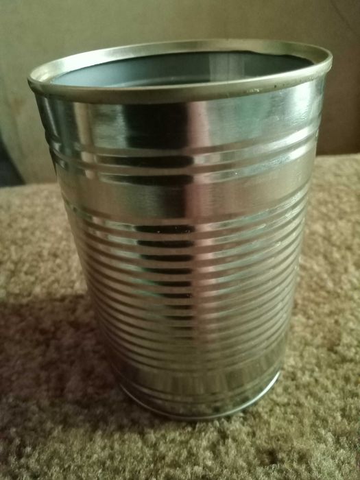 Продам жестяные банки