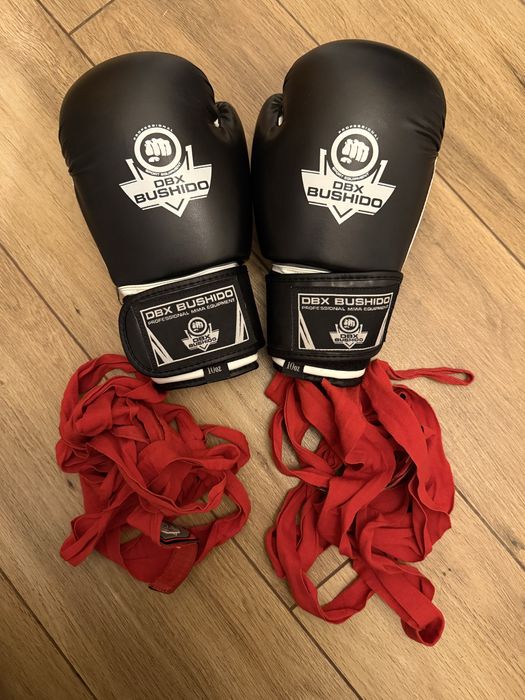 Rękawice bokserskie +linie bokserskie
