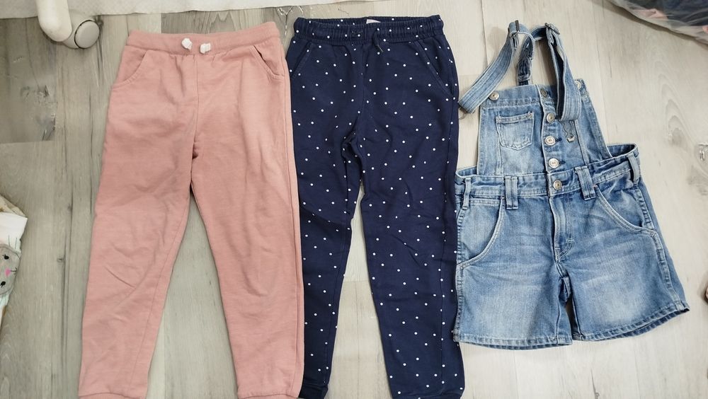 Paka ubrań dla dziewczynki rozm 122/128