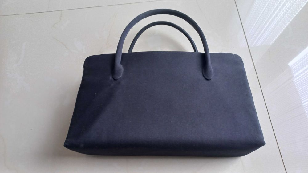 Mala senhora , usada