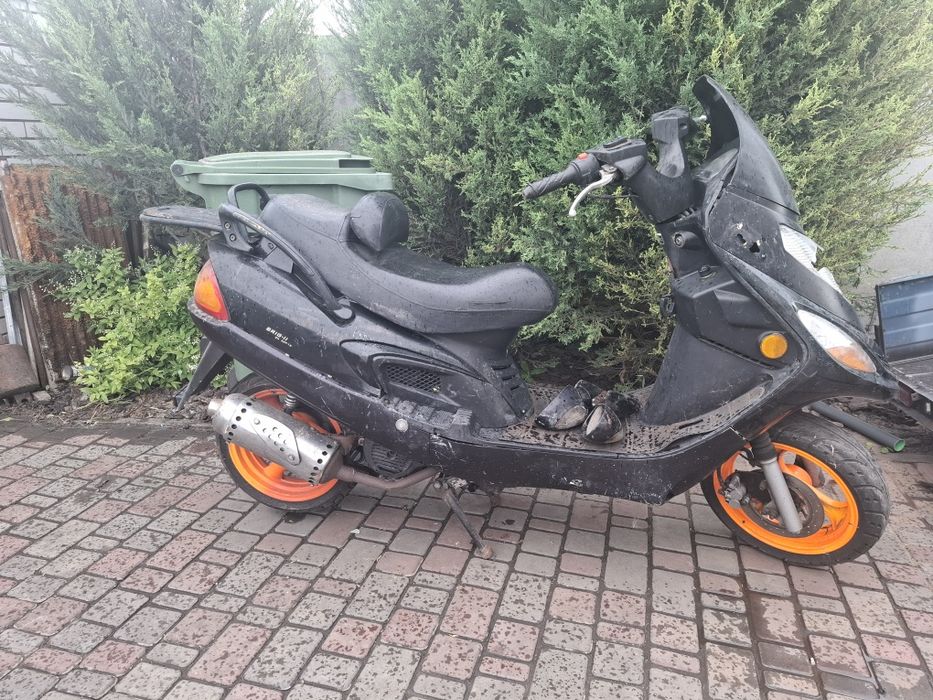 Скутер 150 Viper f1