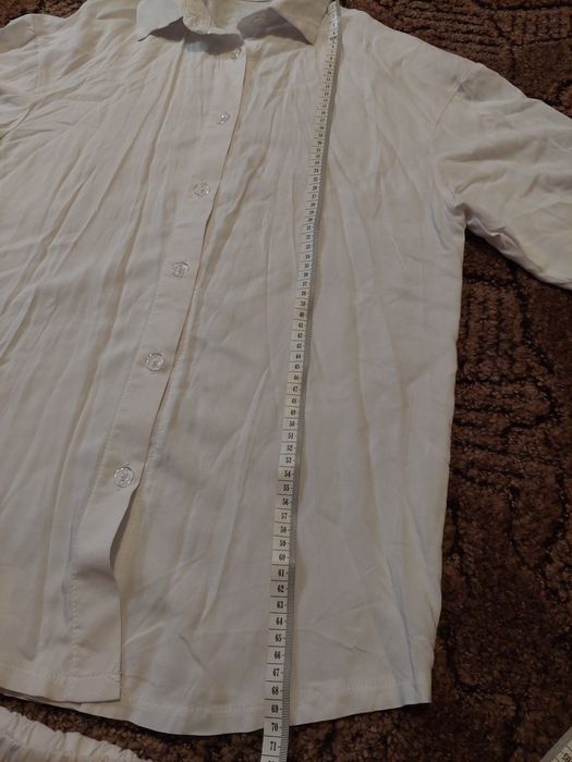 Літній костюм білого кольору